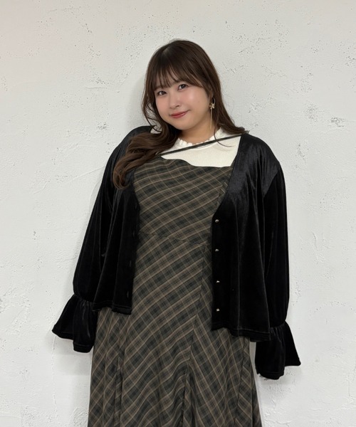 Louiosy(ルオシー)の「【大きいサイズ】ベルスリーブベロアアンサンブル(カーディガン/ボレロ・レディース・ダークブラウン/ブラック・4L/3L/X-LARGE)」の1枚目の写真