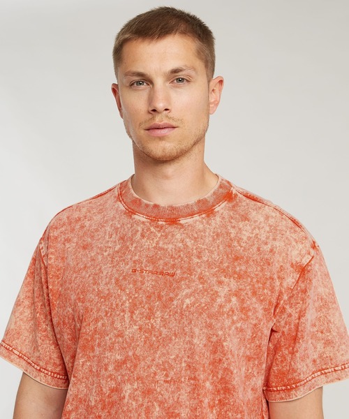 G-STAR（ジースター）の「WASHED LOOSE T-SHIRT/ヴィンテージライクオーバーダイオーバーサイズTシャツ（Tシャツ/カットソー・メンズ・ブラック系その他/ベージュ系その他/レッド系その他・LARGE/MEDIUM/SMALL/X-LARGE/X-SMALL）」の9枚目の写真