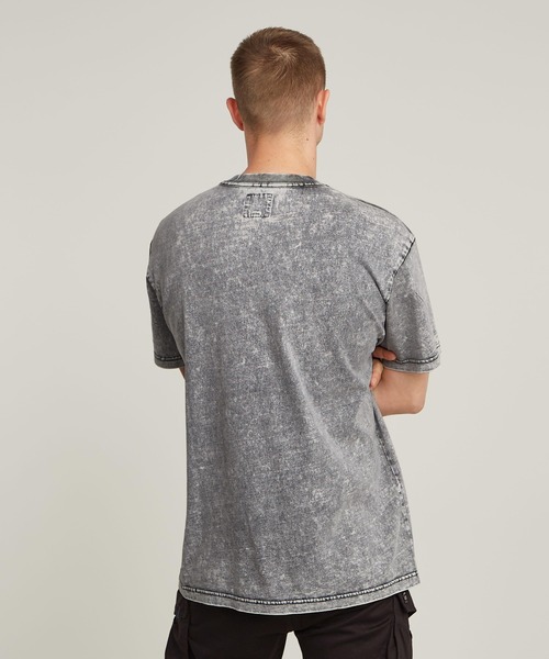 G-STAR（ジースター）の「WASHED LOOSE T-SHIRT/ヴィンテージライクオーバーダイオーバーサイズTシャツ（Tシャツ/カットソー・メンズ・ブラック系その他/ベージュ系その他/レッド系その他・LARGE/MEDIUM/SMALL/X-LARGE/X-SMALL）」の5枚目の写真