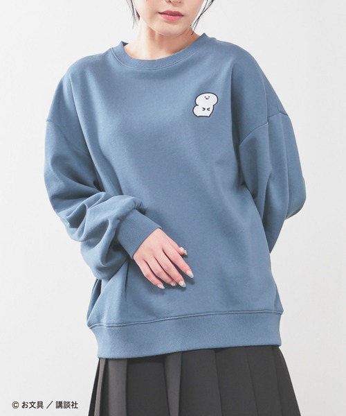 Honeys(ハニーズ)の「お文具といっしょ/ゆるトレーナー(スウェット・レディース・スミクロ/ブルー/アイボリー/レッド・S/M/LL/L)」の4枚目の写真