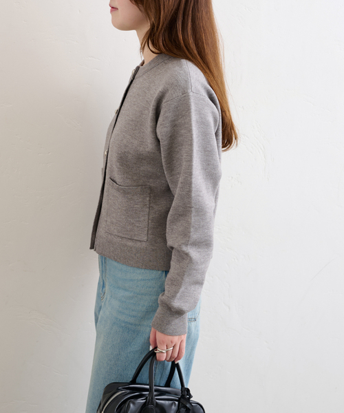 U by SPICK&SPAN(ユーバイスピックアンドスパン)の「ハートボタンカーディガン(カーディガン/ボレロ・レディース・ライトグレー/ネイビー・FREE)」の13枚目の写真