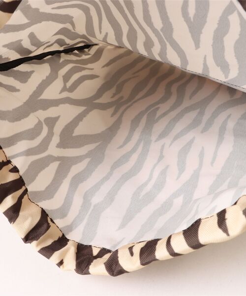 Drifter（ドリフター）の「EASY KNAPSACK／イージーナップサック（バックパック/リュック・レディース・ブラック/ターコイズブルー/ゼブラ/ピンク/レオパード/グリーン系カモフラージュ・FREE）」の11枚目の写真