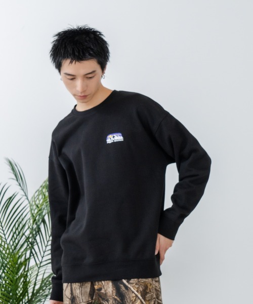 ragged mountain(ラギットマウンテン)の「【RAGGED MOUNTAIN/ラギットマウンテン】ワンポイントロゴスウェットトレーナー(スウェット・メンズ・カーキ/グレイッシュブルー/グレー/ブラック・MEDIUM/LARGE/X-LARGE)」の14枚目の写真