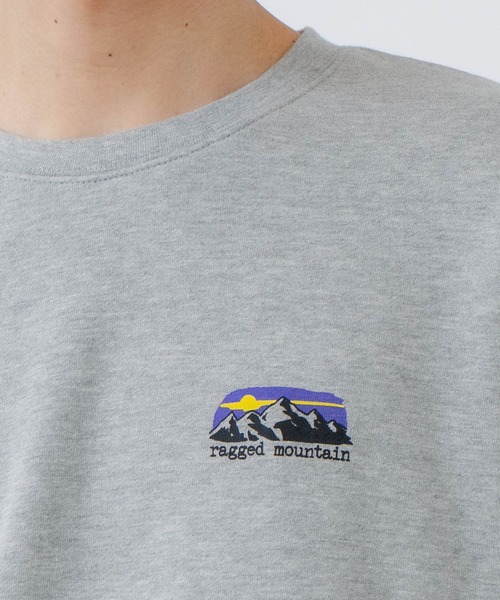 ragged mountain(ラギットマウンテン)の「【RAGGED MOUNTAIN/ラギットマウンテン】ワンポイントロゴスウェットトレーナー(スウェット・メンズ・カーキ/グレイッシュブルー/グレー/ブラック・MEDIUM/LARGE/X-LARGE)」の5枚目の写真