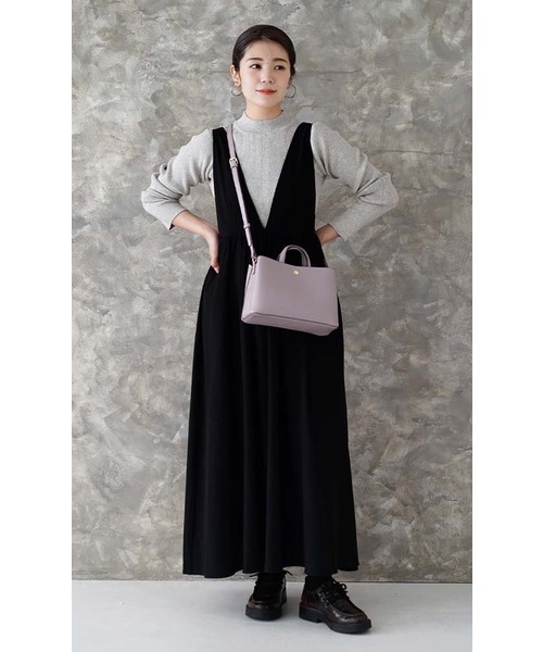 e-zakkamania stores(イーザッカマニアストアーズ)の「ピーチスキン Vネックフレアワンピース(ワンピース・レディース・ブラック/ブラウン/ベージュ・M)」の13枚目の写真