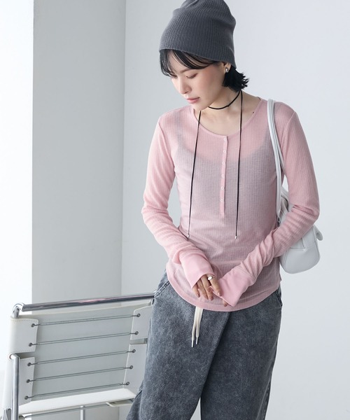 forksy.（フォルクシー）の「【forksy.】シアーリブ ヘンリーネック ロングTシャツ（Tシャツ/カットソー・レディース・ピンク/アイボリー/ブラック/杢グレー・FREE）」の4枚目の写真