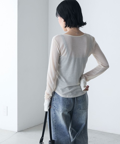 トップス Maple Graphic Cindy Long Sleeve Crop T-shirt - White | Levi's® US