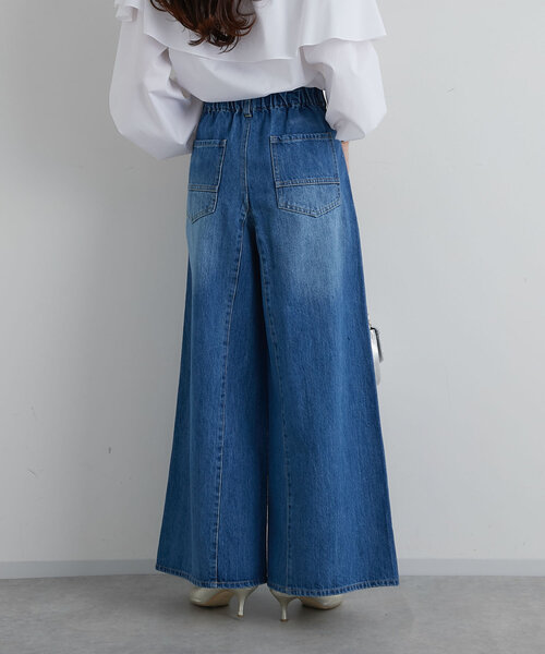 La boutique BonBon(ラブティックボンボン)の「バギーワイドデニム(デニムパンツ・レディース・ネイビー/サックスブルー・1/2)」の5枚目の写真