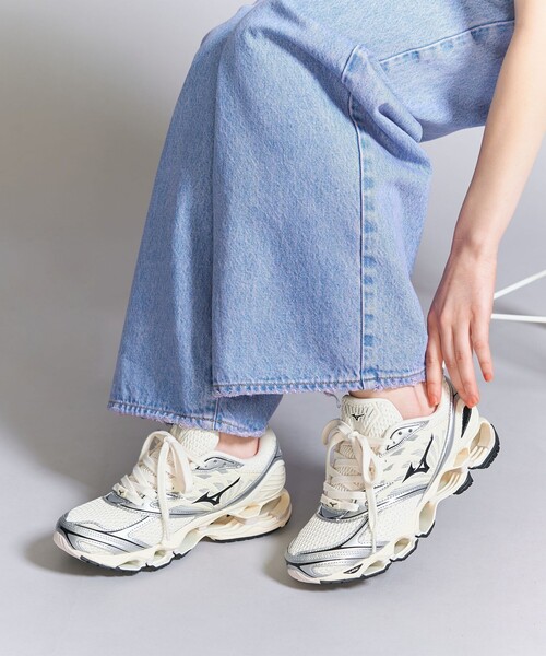 MIZUNO（ミズノ　）の「＜MIZUNO＞WAVE PROPHECY LS/スニーカー（スニーカー・レディース・ナチュラル/ダークグレー・23.5cm/24cm/24.5cm/25cm）」の6枚目の写真