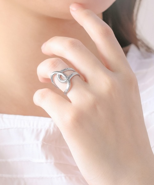 BLOOM(ブルーム)の「サージカルステンレス 316L リング(指輪) BLOOM/ブルーム(リング・レディース・その他・13号/11号)」の3枚目の写真