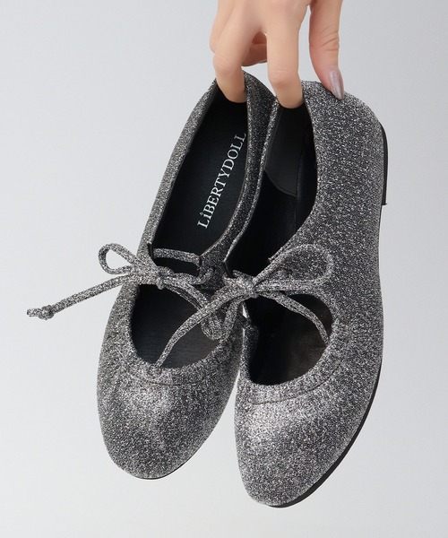 LibertyDoll（リバティードール）の「レースアップ リボンベロアバレエパンプス（バレエシューズ・レディース・シルバー/ブラック/アイボリー・S/SS/3L/LL/L/M）」の3枚目の写真