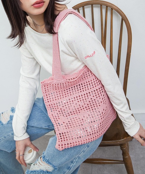 Chillfar（チルファー）の「かぎ針編みトートバッグ（トートバッグ・レディース・キナリ/ベージュ/パープル/オレンジ/ピンク/グリーン/ブラック・FREE）」の6枚目の写真