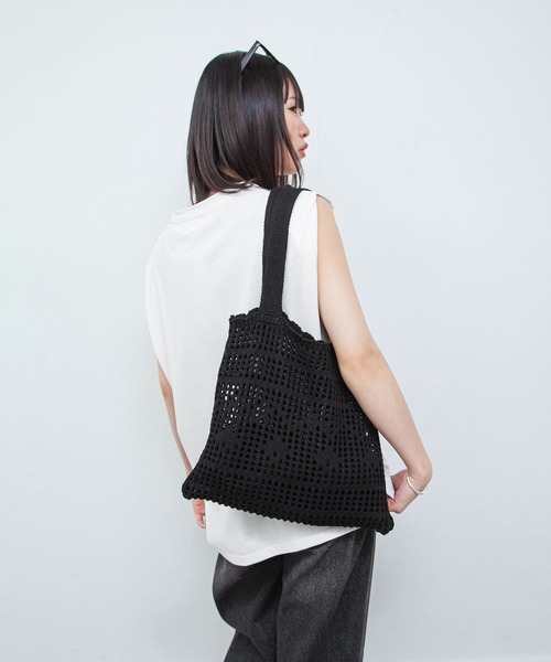 Chillfar（チルファー）の「かぎ針編みトートバッグ（トートバッグ・レディース・キナリ/ベージュ/パープル/オレンジ/ピンク/グリーン/ブラック・FREE）」の3枚目の写真