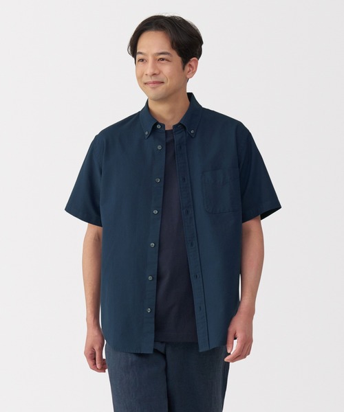 無印良品（ムジルシリョウヒン）の「紳士　洗いざらしオックスボタンダウン半袖シャツ（シャツ/ブラウス・メンズ・ホワイト/ベージュ系/ネイビー/ブルー系/サックスブルー・S/L/XL/M）」の3枚目の写真