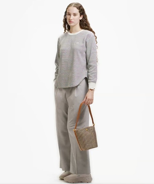 LACOSTE(ラコステ)の「ラウンドヘム 配色リブカラー ワッフルボーダーロングスリーブTシャツ(Tシャツ/カットソー・レディース・ホワイト/ピンク/グリーン/オフホワイト/ブラック/オリーブ/セージグリーン/ライトブルー・40/38/36/34)」の19枚目の写真