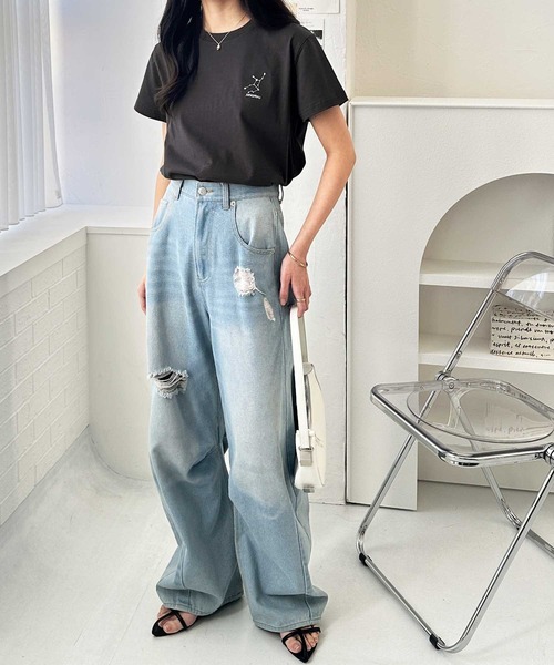 GeeRA（ジーラ）の「綿100％ハート＆宇宙ワンポイント刺繍Ｔシャツ（Tシャツ/カットソー・レディース・チャコール/ホワイト系その他/ホワイト×レッド/ホワイト×ブルー/グレー系その他・LARGE/X-LARGE/MEDIUM/SMALL）」の18枚目の写真