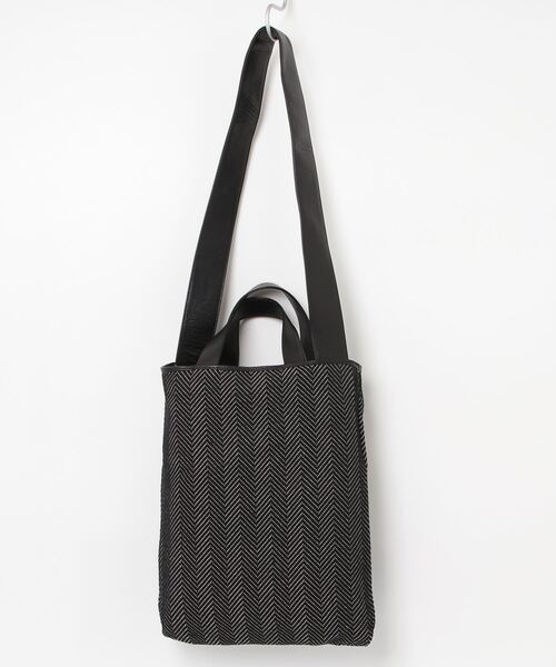 POMTATA（ポンタタ）の「POMTATA/ポンタタ/HQ REVERSIBLE SHOULDER L/P2946（ショルダーバッグ・レディース・ブラック・F）」の5枚目の写真