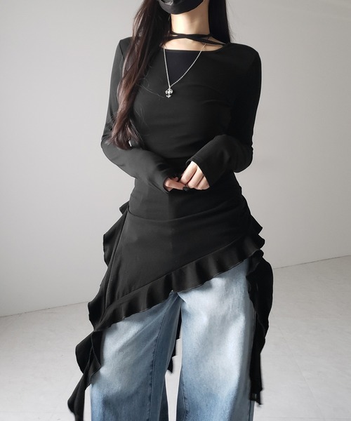 me+em select(ミームセレクト)の「※※【 3color 】クロスチョーカーアシンメトリーラッフルフリルトップス / cross choker asymmetry ruffle frill tops(Tシャツ/カットソー・レディース・チャコール/グレー/ブラック・FREE)」の14枚目の写真