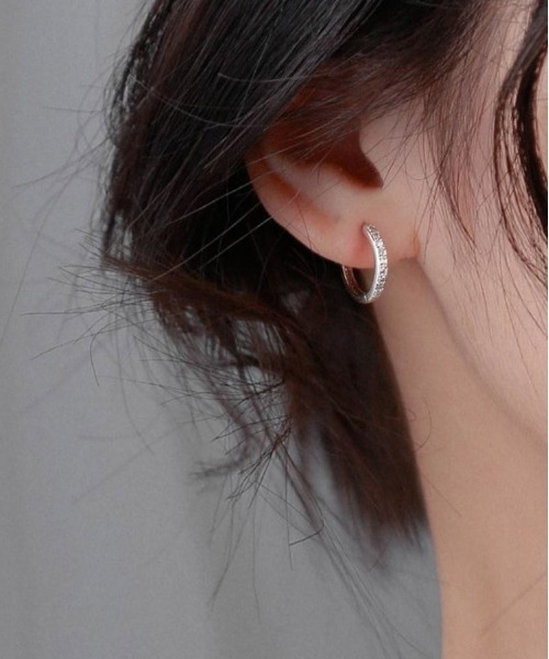 Forcement（フォースメント）の「ビジュー付きリングピアス（ピアス（両耳用）・レディース・シルバー/ゴールド・ONESIZE）」の6枚目の写真