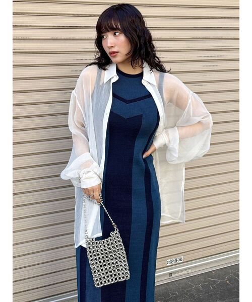 MURUA（ムルーア）の「ボリュームスリーブシャイニーシアーシャツ（シャツ/ブラウス・レディース・ホワイト/ブラウン/ピンク/その他1/ブラック/グレー・FREE）」の15枚目の写真