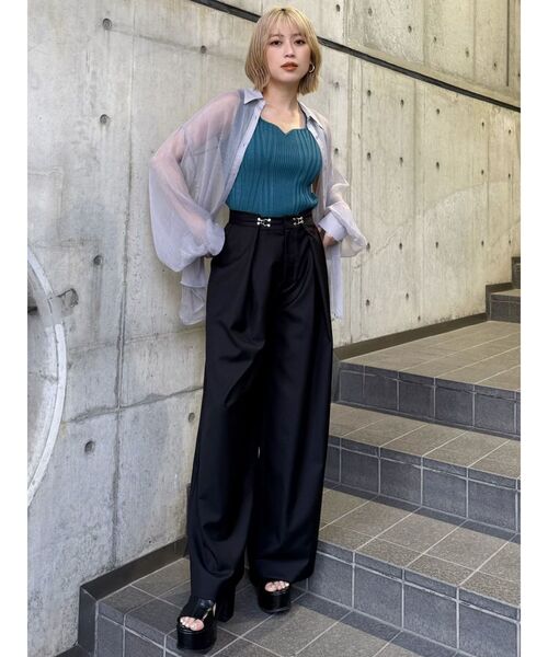 MURUA（ムルーア）の「ボリュームスリーブシャイニーシアーシャツ（シャツ/ブラウス・レディース・ホワイト/ブラウン/ピンク/その他1/ブラック/グレー・FREE）」の19枚目の写真