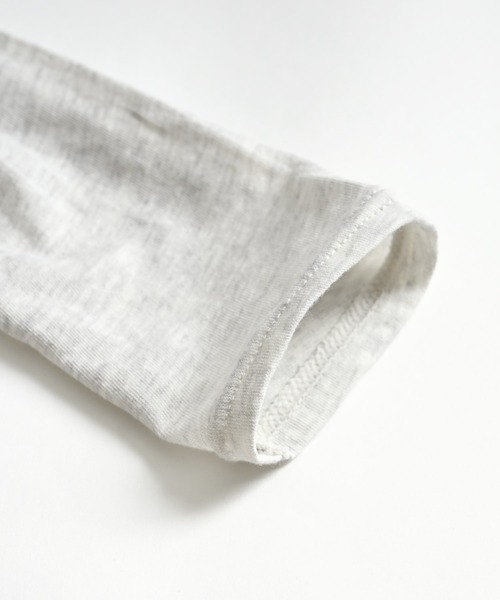 MARAI(マーライ)の「UVカット ボトルネック長袖カットソー 紫外線対策(Tシャツ/カットソー・レディース・ブラック/グレー/ホワイト/ネイビー/ライトグレー・LARGE/X-LARGE/MEDIUM)」の12枚目の写真