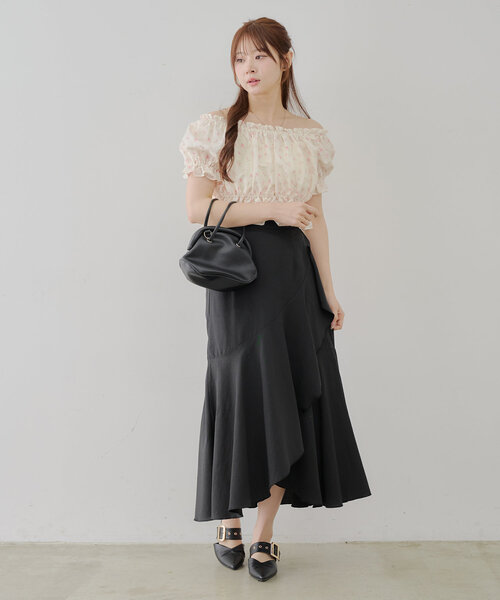 continuer de NICE CLAUP(コンティニューデナイスクラップ)の「【@_chipi2xセレクト】【ガーリーコーデに】オフショル2WAYブラウス(シャツ/ブラウス・レディース・その他2/その他3/その他1/その他4/その他5・FREE)」の22枚目の写真