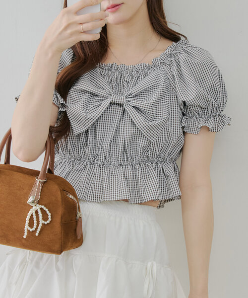 continuer de NICE CLAUP(コンティニューデナイスクラップ)の「【@_chipi2xセレクト】【ガーリーコーデに】オフショル2WAYブラウス(シャツ/ブラウス・レディース・その他2/その他3/その他1/その他4/その他5・FREE)」の10枚目の写真