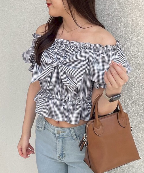 continuer de NICE CLAUP(コンティニューデナイスクラップ)の「【@_chipi2xセレクト】【ガーリーコーデに】オフショル2WAYブラウス(シャツ/ブラウス・レディース・その他2/その他3/その他1/その他4/その他5・FREE)」の13枚目の写真