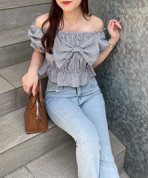 continuer de NICE CLAUP(コンティニューデナイスクラップ)の「【@_chipi2xセレクト】【ガーリーコーデに】オフショル2WAYブラウス(シャツ/ブラウス・レディース・その他2/その他3/その他1/その他4/その他5・FREE)」の16枚目の写真