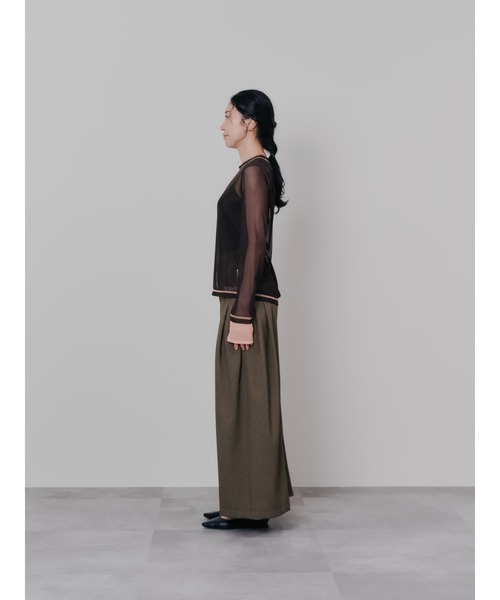 DOLLUPOOPS（ドールアップウップス）の「スリーブメッシュ配色ステッチシアートップス（Tシャツ/カットソー・レディース・ブラック/オフホワイト/ブラウン・38）」の4枚目の写真