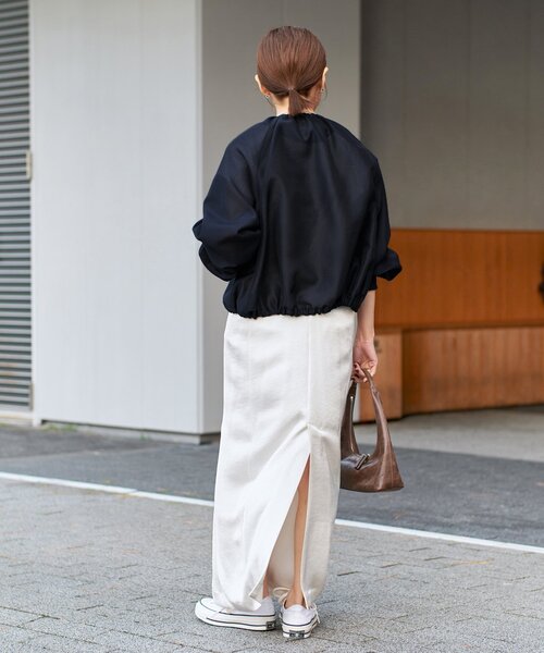 IENA（イエナ）の「《WEB限定/追加》シアーノーカラーブルゾン（その他アウター・レディース・ベージュ/ネイビー・FREE）」の4枚目の写真