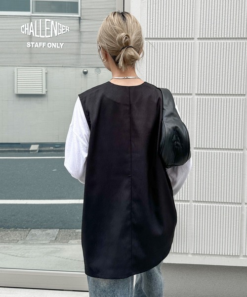 feepur（フェピュール）の「【セットアップ可】Vネックノースリーブプルオーバー（その他トップス・レディース・ブラック/グレイッシュベージュ/チャコールグレー/ブラウン・MEDIUM）」の11枚目の写真