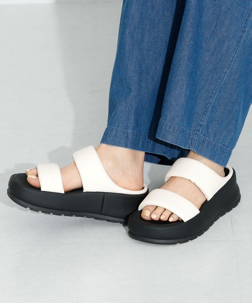 MOHI（モヒ）の「MOHI　ダブルストラップサンダル（サンダル・レディース・ブラック/オフホワイト・37/38）」の3枚目の写真