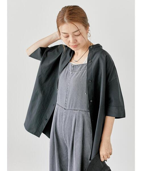 Lugnoncure(ルノンキュール)の「【イージーケア】バンドカラーオーバーシャツ(シャツ/ブラウス・レディース・オフホワイト/ネイビー/ベージュ/ブラック・F)」の3枚目の写真