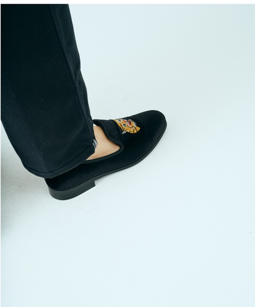 THRIFTY LOOK(スリフティールック)の「THRIFTY LOOK / スリフティールック "福"OPERA PUMPS(スリッポン・メンズ・ブラック/ブラック系1・10/9)」の10枚目の写真