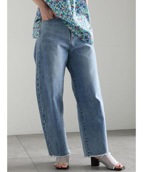 Te chichi(テチチ)の「【松井愛莉着用】カーブDenimパンツ《2025summer catalog item》(その他パンツ・レディース・サックスブルー/オフホワイト/ネイビー・M/S)」の8枚目の写真