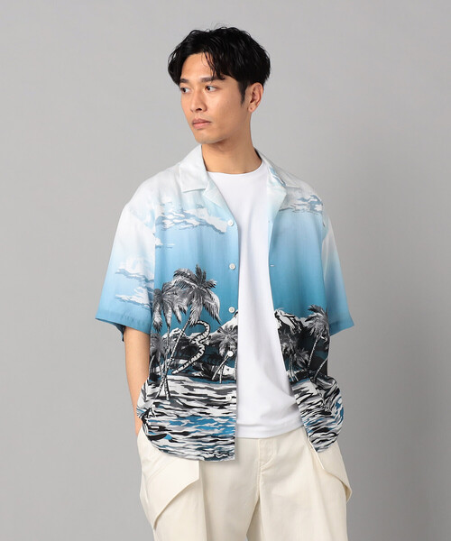 【boohoo】MAN 半袖 ボタン留め シャツ ワイシャツ トロピカル柄 トロピカル柄総柄プリントオープンカラー半袖シャツ/アロハ