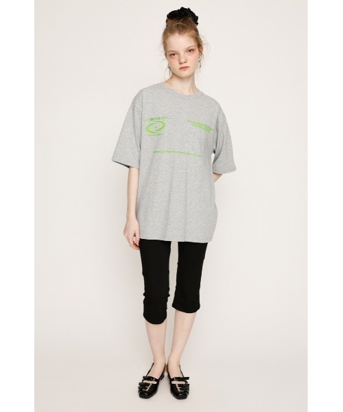 SLY（スライ）の「FRONT LOGO C/N TOPS フロント ロゴ クルーネック トップス（Tシャツ/カットソー・レディース・杢グレー/ホワイト/レッド/ネイビー・FREE）」の10枚目の写真