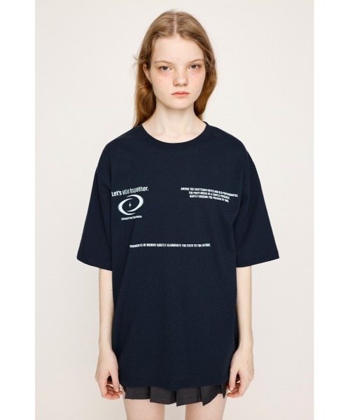 SLY（スライ）の「FRONT LOGO C/N TOPS フロント ロゴ クルーネック トップス（Tシャツ/カットソー・レディース・杢グレー/ホワイト/レッド/ネイビー・FREE）」の15枚目の写真