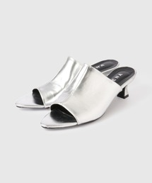 VICKY（ビッキー）の「センターシームミュール（サンダル）」