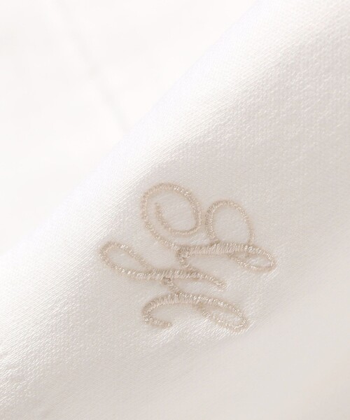 SHIPS(シップス)の「ワンポイント 刺繍 スムース ワイド TEE(Tシャツ/カットソー・レディース・ホワイト/ブラウン/ベージュ・ONE SIZE)」の20枚目の写真