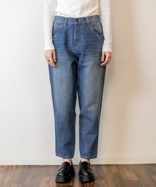 RCD（アールシーディー）の「【高身長･大きいサイズ対応/6サイズ展開】サルエルデニムパンツ（デニムパンツ・レディース・ネイビー/ホワイト/ブルー/ワンウォッシュ・S/M/L/LL/3L/4L）」の7枚目の写真