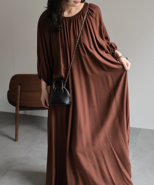 the toe 今季完売　ボリュームフレアワンピース Reims Flare Onepiece – THE TOÉ