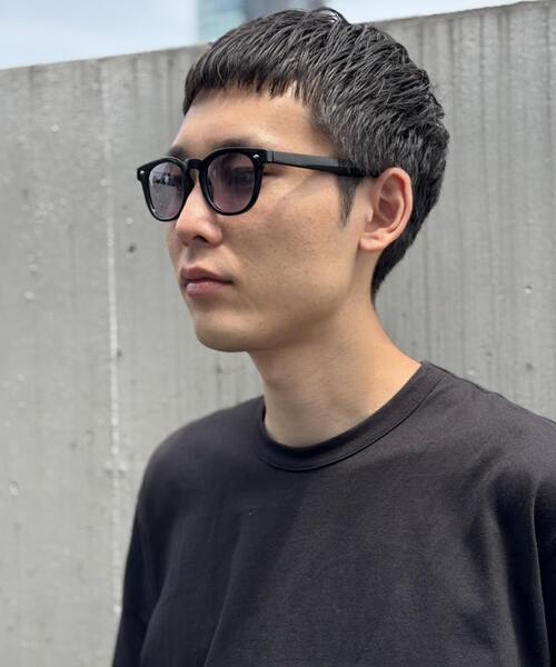CONVERSE TOKYO(コンバーストウキョウ)の「PHOTOCHROMIC SUNGLASSES(サングラス・レディース・ブラック/グレー・FREE)」の10枚目の写真