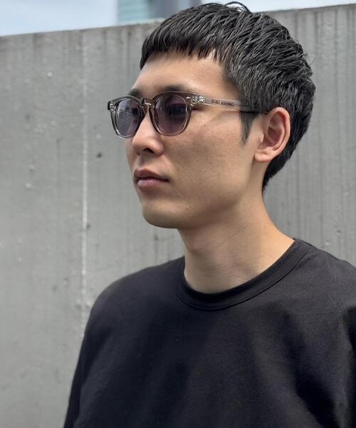 CONVERSE TOKYO(コンバーストウキョウ)の「PHOTOCHROMIC SUNGLASSES(サングラス・レディース・ブラック/グレー・FREE)」の11枚目の写真