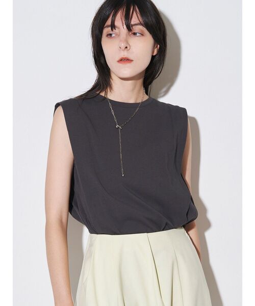 ELENDEEK（エレンディーク）の「テックマテリアルタックカットソー【速乾/汗シミ防止】（Tシャツ/カットソー・レディース・ボルドー/オフホワイト/チャコールグレー・FREE）」の20枚目の写真