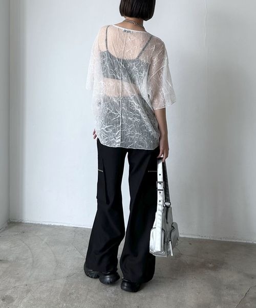 PAGEBOY(ページボーイ)の「カットプリーツシアーT(Tシャツ/カットソー・レディース・オフホワイト/ブラック/サックスブルー・FREE)」の6枚目の写真