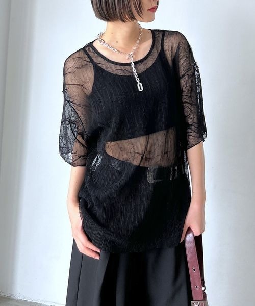 PAGEBOY(ページボーイ)の「カットプリーツシアーT(Tシャツ/カットソー・レディース・オフホワイト/ブラック/サックスブルー・FREE)」の15枚目の写真