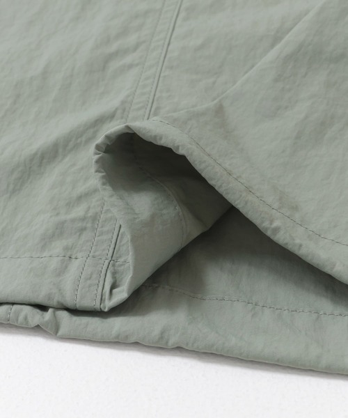 URBAN RESEARCH DOORS（アーバンリサーチドアーズ）の「撥水フレアスカート（スカート・レディース・チャコールグレー/ライトカーキ・MEDIUM）」の22枚目の写真